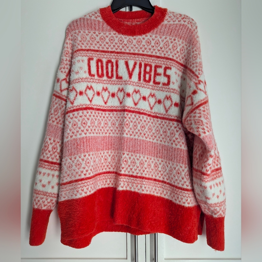 Aerie Red and White Patterned Sweater Size Large